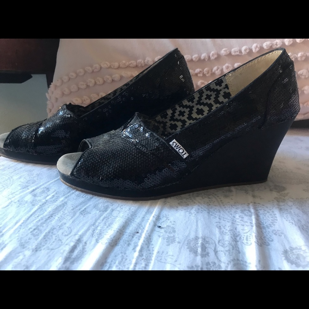 Sequin TOMS so pretty !